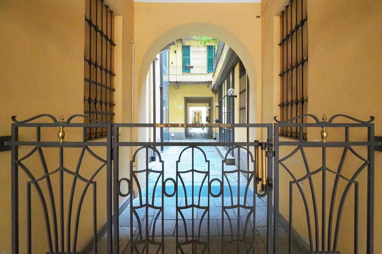 Centro Storico, Darsena E Duomo - Corso Genova - Italy Flat Vacation Apartment Милано Екстериор снимка