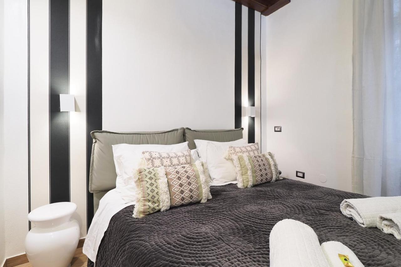 Centro Storico, Darsena E Duomo - Corso Genova - Italy Flat Vacation Apartment Милано Екстериор снимка