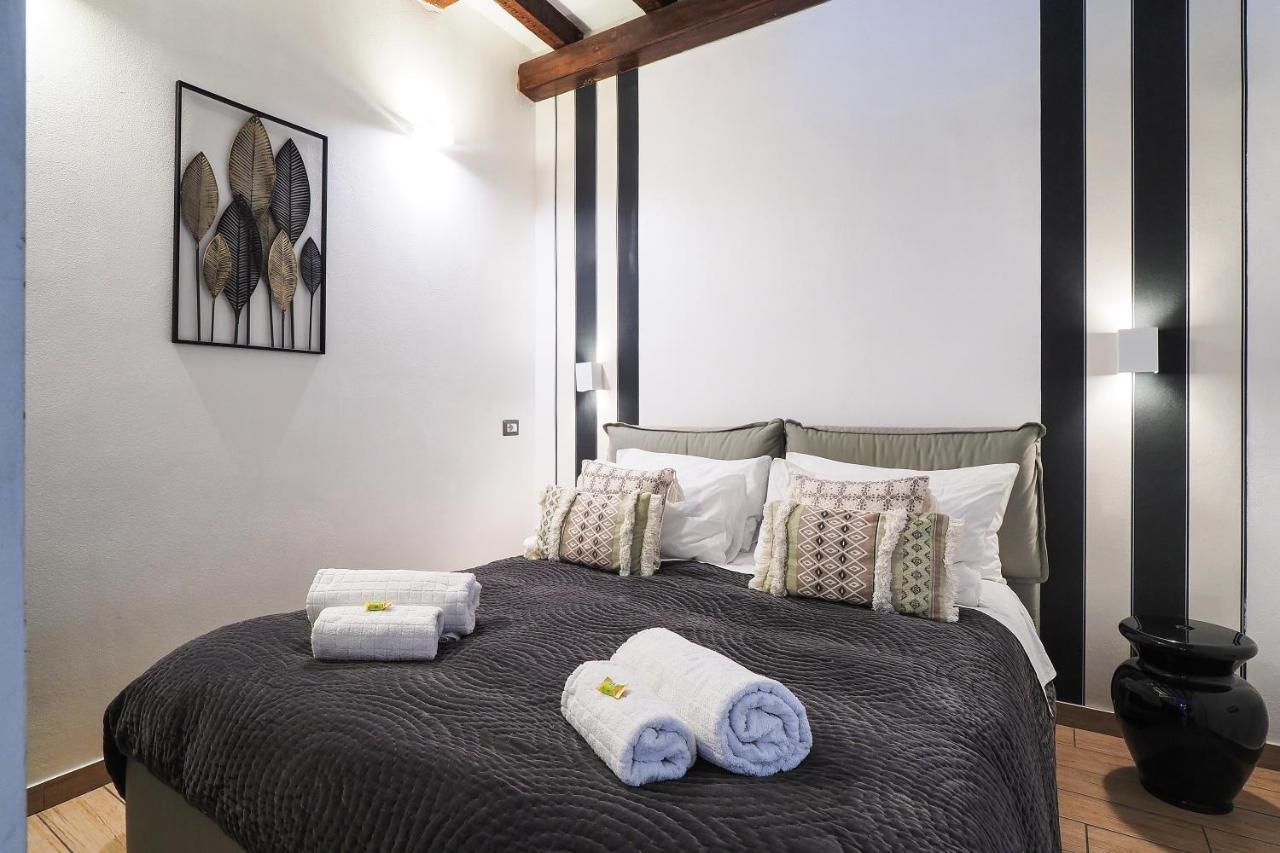 Centro Storico, Darsena E Duomo - Corso Genova - Italy Flat Vacation Apartment Милано Екстериор снимка